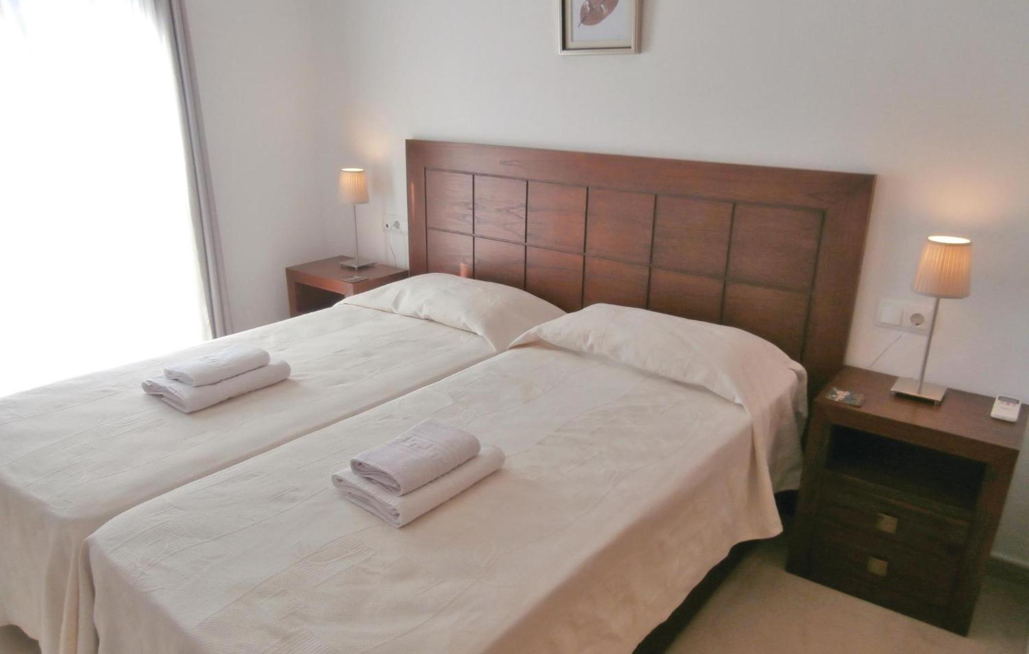 2 Bedroom Beautiful Apartment In Сусина Екстериор снимка